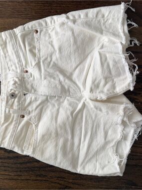 H&M White Frayed Hem Denim Shorts